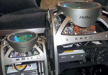 Фото дня: корпуса-скелеты Antec Skeleton показаны на Computex