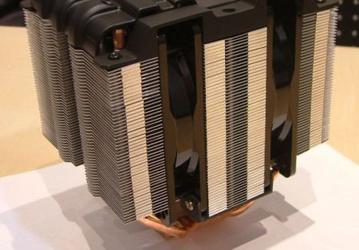 CoolerMaster демонстрирует два гигантских кулера для CPU 