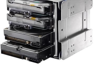 Cooler Master STB-3T4-E3-GP поможет установить в корпус дополнительные HDD