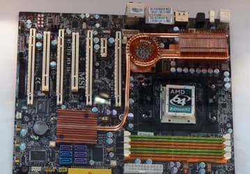 MSI K9A2 Platinum, одна из первых плат на AMD 790FX - на подходе. Фото и спецификации
