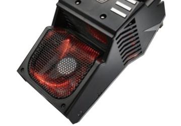 Кулер Cooler Master V10 оснащен элементом Пельтье и весит 1,2 кг