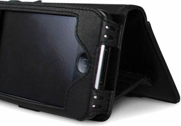 ezView Leather Case — футляр и подставка для iPhone