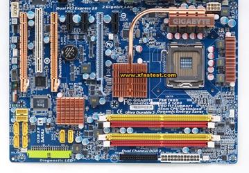 Фото Gigabyte GA EP45 DS3P, платы на Intel 45, за пару месяцев до выпуска
