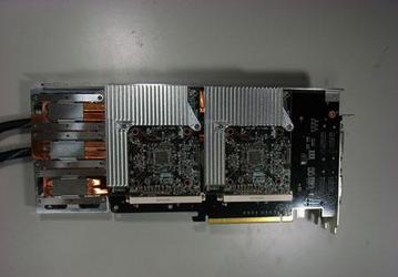 Фото дня: ASUS Trinity, первая видеокарта с тремя GPU 