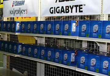 Первые 45-нм процессоры Intel Core 2 Duo E8000 поступают в продажу