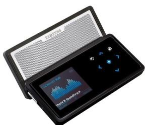 MP3-проигрыватель Samsung K5: встроенные громкоговорители и OLED-дисплей
