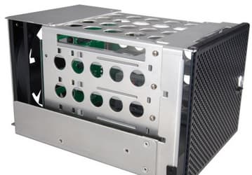 Lian-Li: новые корзина для HDD и бловер