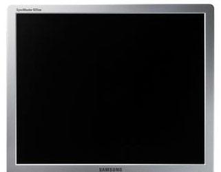 Мультимедийное трио мониторов Samsung: SyncMaster 920BM, 920WM и 2220WM