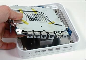 AirPort Extreme Base Station оснащена тремя внутренними антеннами