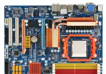 GIGABYTE GA-MA790GP-DS4H: плата на базе AMD 790GX с графикой Radeon HD 3300