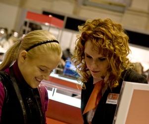 МТС представляет смартфон iPhone 3G  на Московской неделе моды