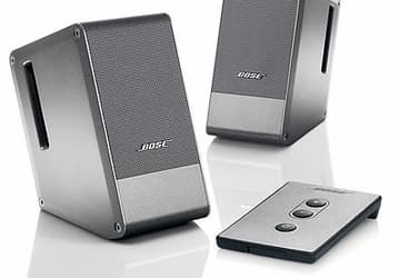 Bose MusicMonitor — компактные компьютерные 25-Вт динамики, но  с мощными басами 