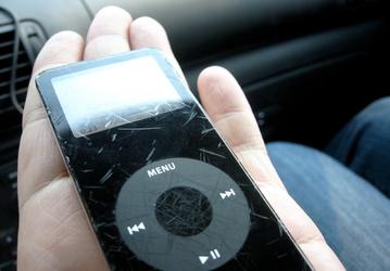 Apple согласилась выплатить компенсации владельцам iPod nano 1G 