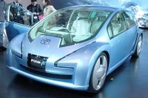 Экологически чистый автомобиль Toyota: ездит на 500 км и узнает владельца