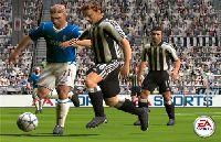 Футбольный симулятор FIFA 2005 поступил в продажу