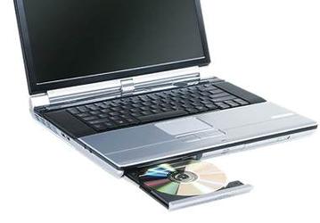 Fujitsu introduces 17-inch multimedia entertainment notebook