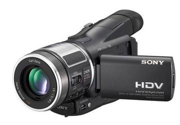 HDR-HC1 Handycam — любительская камера от Sony разрешения HDTV
