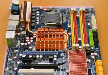 Фото дня: плата Gigabyte на чипсете NVIDIA nForce 780i SLI