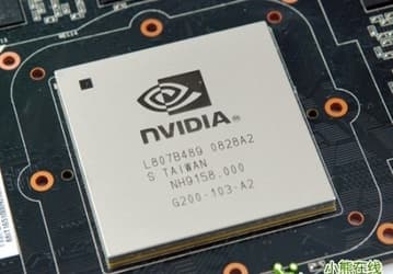 Новый GeForce GTX 260 с 216 шейдерными процессорами попадает в объектив фотокамеры
