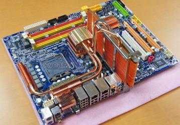 Gigabyte GA EP45 Extreme: системная плата с массивным охлаждением