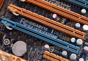 Gigabyte показала свой вариант системной платы для Intel Core i7