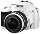 Pentax «весь в белом»: ограниченная партия наборов из DSLR и двух объективов