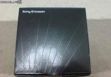 Sony Ericsson S500i в упаковке и без неё