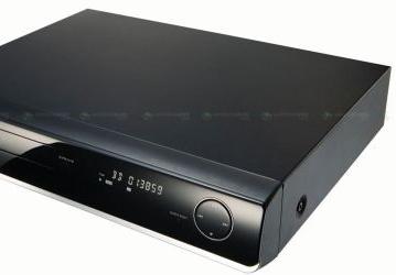 Samsung официально представляет двухформатный HD-проигрыватель BD-UP5000 Duo