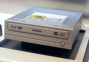 Samsung: выход Blu-ray приводов состоится в середине года... или ранее