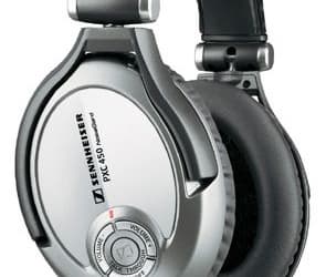 Sennheiser PXC 450 - наушники с интеллектуальной функцией шумоподавления