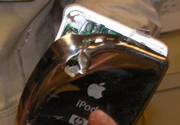 iPod спас жизнь американскому пехотинцу