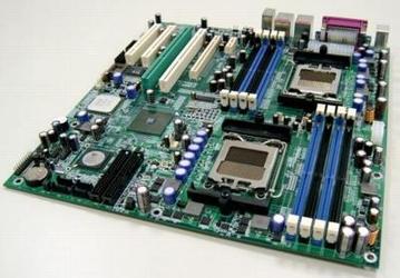 Photo Of The First Reference Board Based On SiS761SX Northbridge