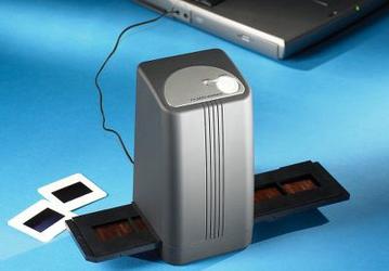 Портативный сканер негативов и слайдов с подключением к USB стоит меньше 100 долларов