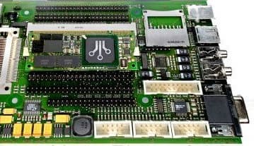 Процессорный модуль Triton-320 под управлением Windows CE