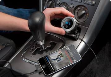 DLO TransDock Micro — симпатичный FM-трансмиттер для iPhone 