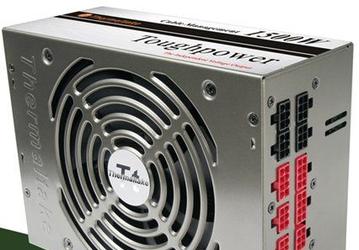 БП Thermaltake Toughpower 1500W: его мощности хватит на всё
