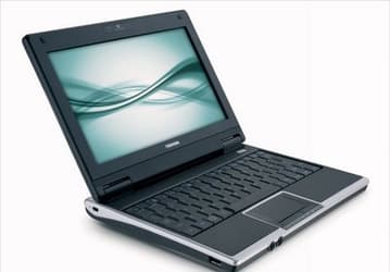 Первый взгляд на нетбук Toshiba NB105