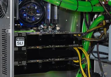 Первые тесты 9800 GTX 3-Way SLI: три карты пока ничем не лучше двух