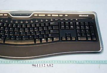 Первый взгляд на клавиатуру Microsoft Wireless Laser Keyboard 7000