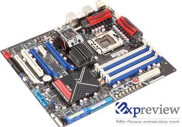 Энтузиаст сделал водоблок для системной платы ASUS Rampage II Extreme