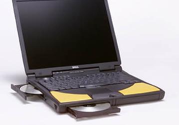 День ноутбука закончил Dell Inspiron 8000…