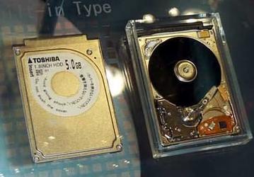PC EXPO 2001: 1,8" 5 Гб винчестер от Toshiba