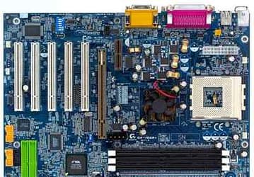 GA-7DXR+ на AMD761  от Gigabyte