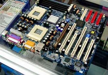 AMD760MPX плата GA-7DPXDW 0.1  от Gigabyte