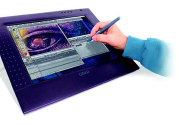 15-дюймовый сенсорный LCD планшет от Wacom