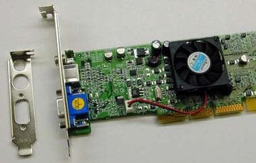 Низкопрофильная Radeon 7500 карта от AOpen