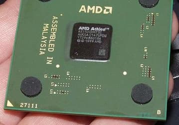Фото дня: зеленый Athlon XP 1500+!