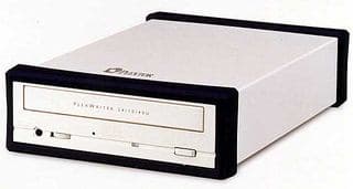 Внешний CD-RW привод от Plextor с интерфейсом USB 2.0
