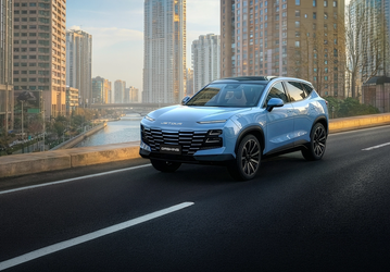 Kia, Lada и Jetour возглавили онлайн-продажи автомобилей в России