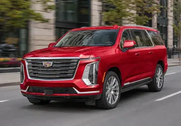 Обновлённый Cadillac Escalade ESV 2026 приехал в Россию — от 21,9 млн рублей